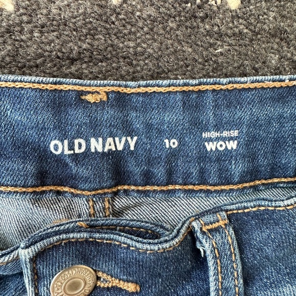 Women’s Old Navy Jean Shorts Size 10 - Picture 5 of 7